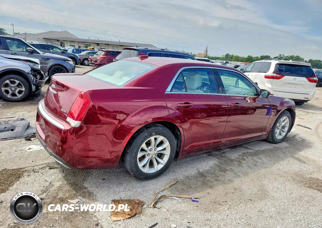 2016 Chrysler 300 Limited VIN:2C3CCAAG8GH164287 - 3