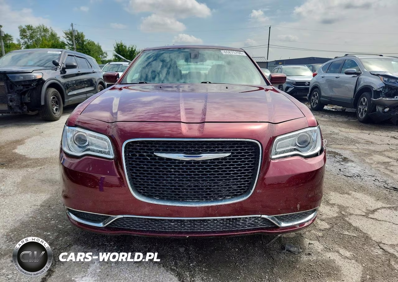 2016 Chrysler 300 Limited VIN:2C3CCAAG8GH164287 - 5