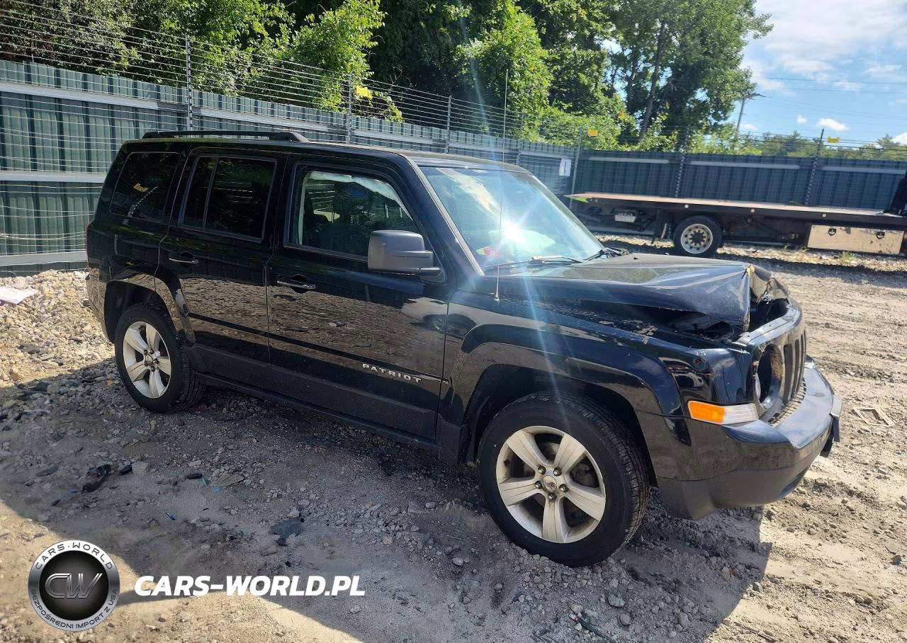 2016 Jeep Patriot Latitude VIN:1C4NJRFB1GD598232 - 4