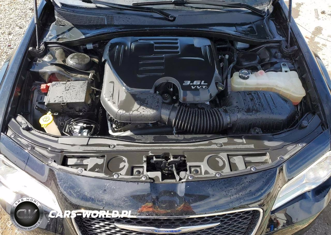 2019 Chrysler 300 Touring VIN:2C3CCAAG2KH548011 - 11