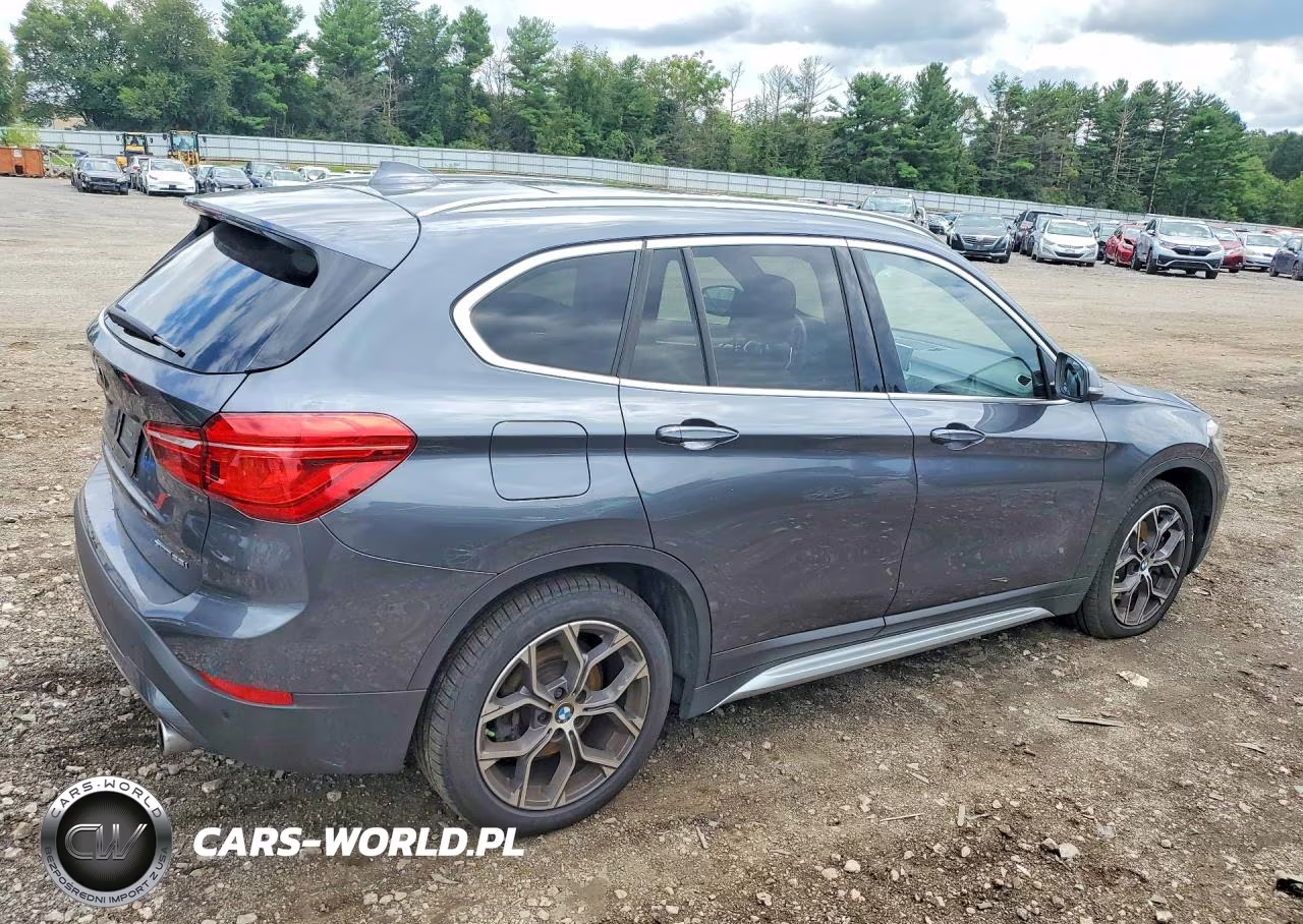 2021 BMW X1 xDrive28I VIN:WBXJG9C0XM5T23192 - 3