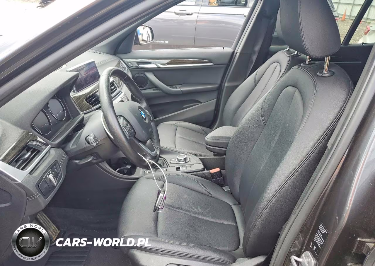 2021 BMW X1 xDrive28I VIN:WBXJG9C0XM5T23192 - 7