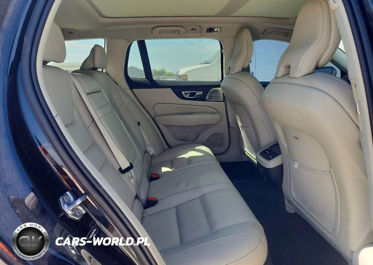 2021 Volvo V60 Cross Country T5 Momentum VIN:YV4102WK3M1071943 - 10