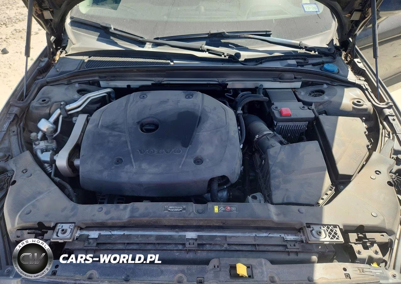 2021 Volvo V60 Cross Country T5 Momentum VIN:YV4102WK3M1071943 - 11