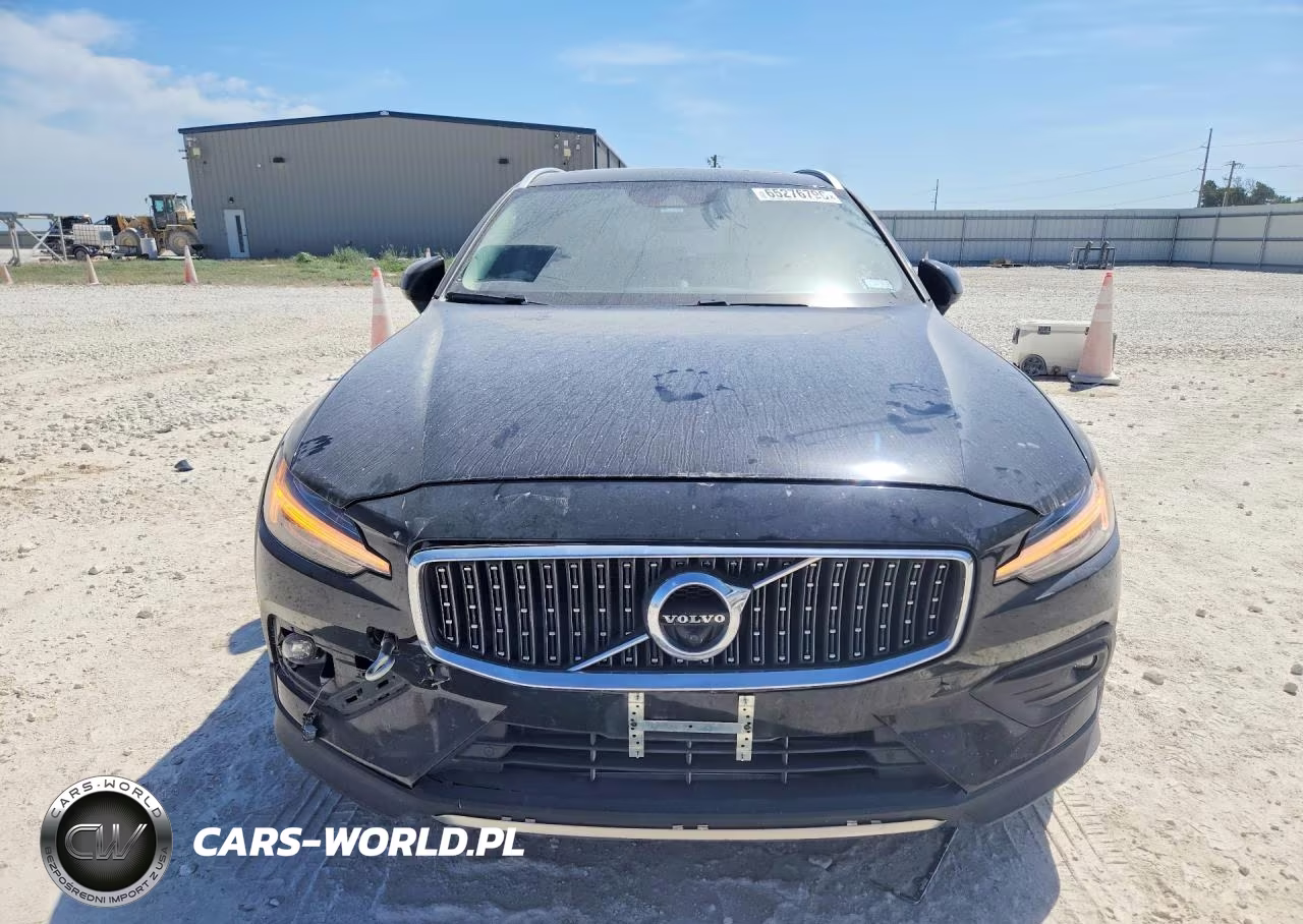 2021 Volvo V60 Cross Country T5 Momentum VIN:YV4102WK3M1071943 - 5