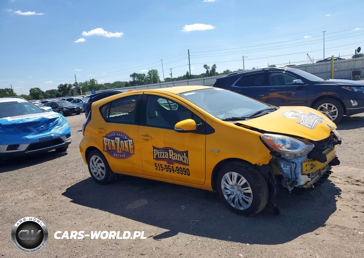2015 Toyota Prius C One VIN:JTDKDTB31F1109527 - 4