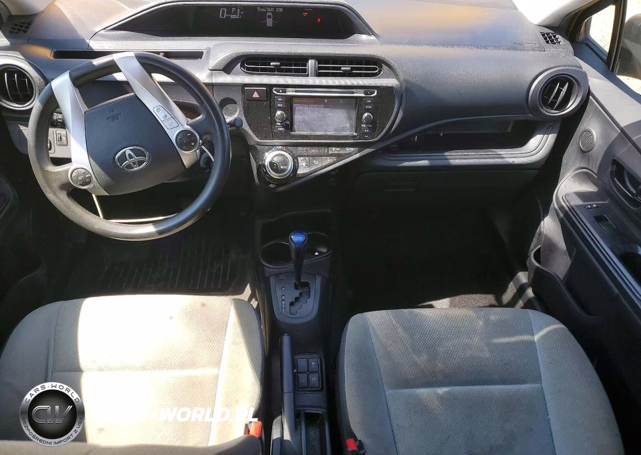 2015 Toyota Prius C One VIN:JTDKDTB31F1109527 - 8
