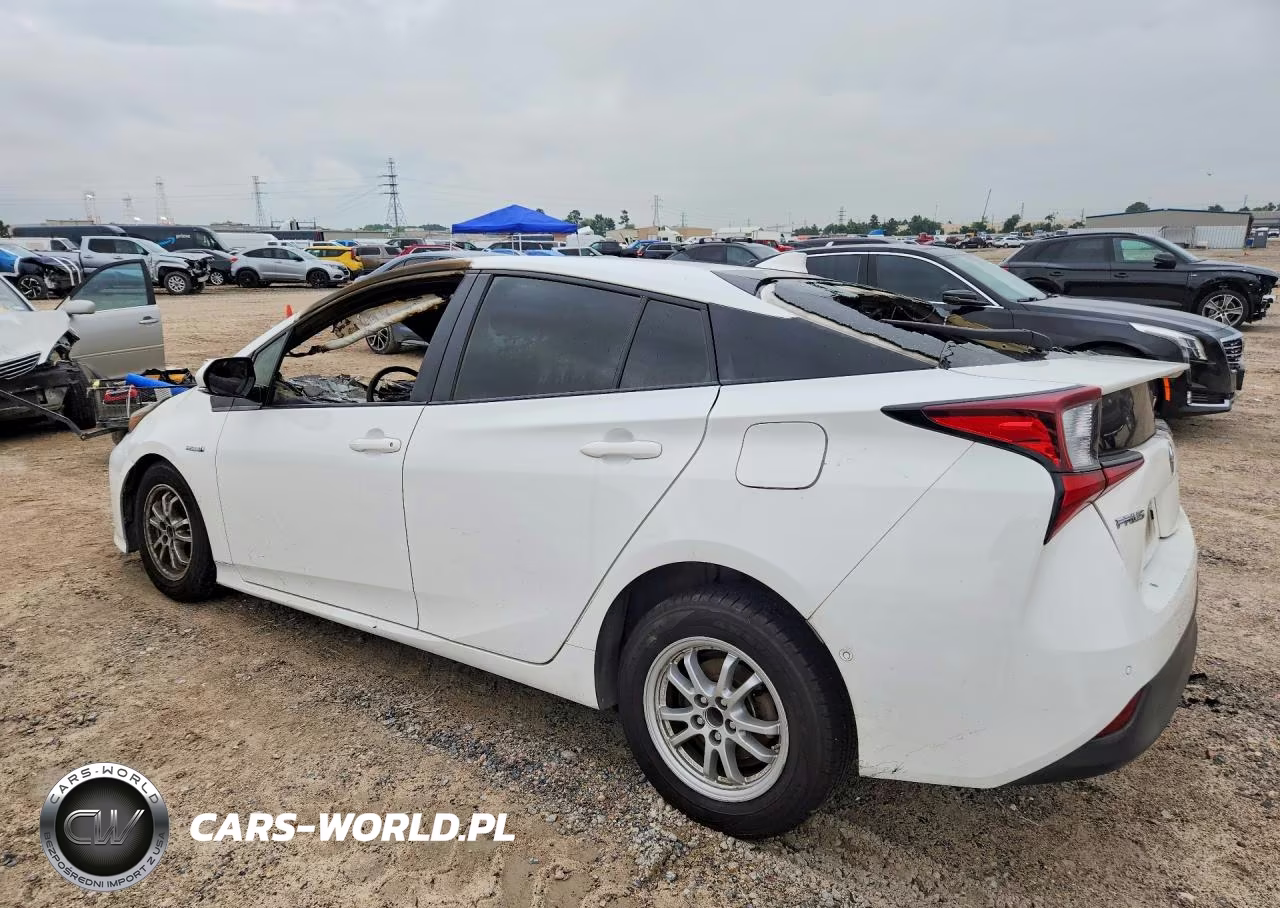 2019 Toyota Prius Le VIN:JTDKARFU6K3074710 - 2