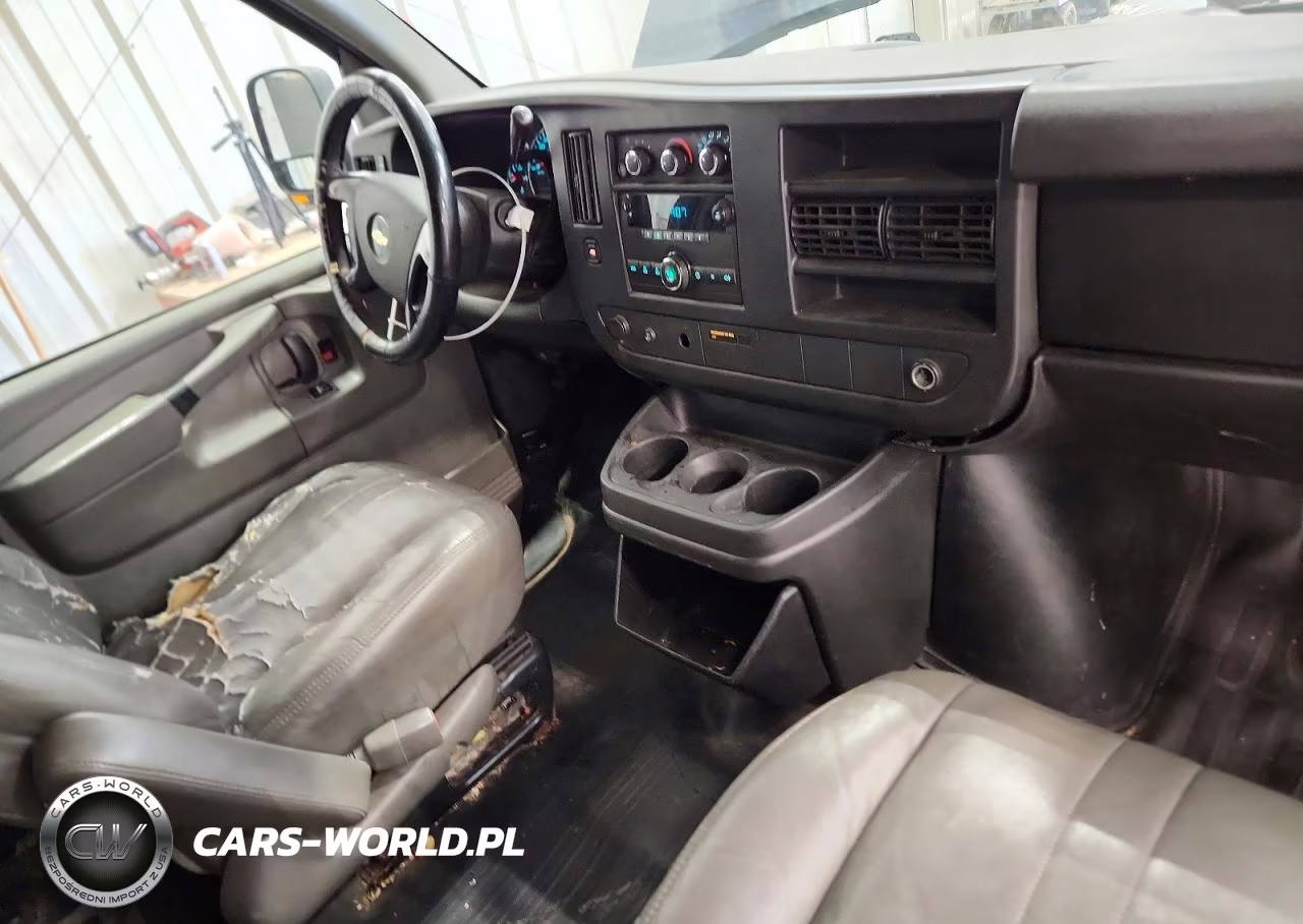 2011 Chevrolet Express G1500 VIN:1GCSGAF45B1172316 - 8