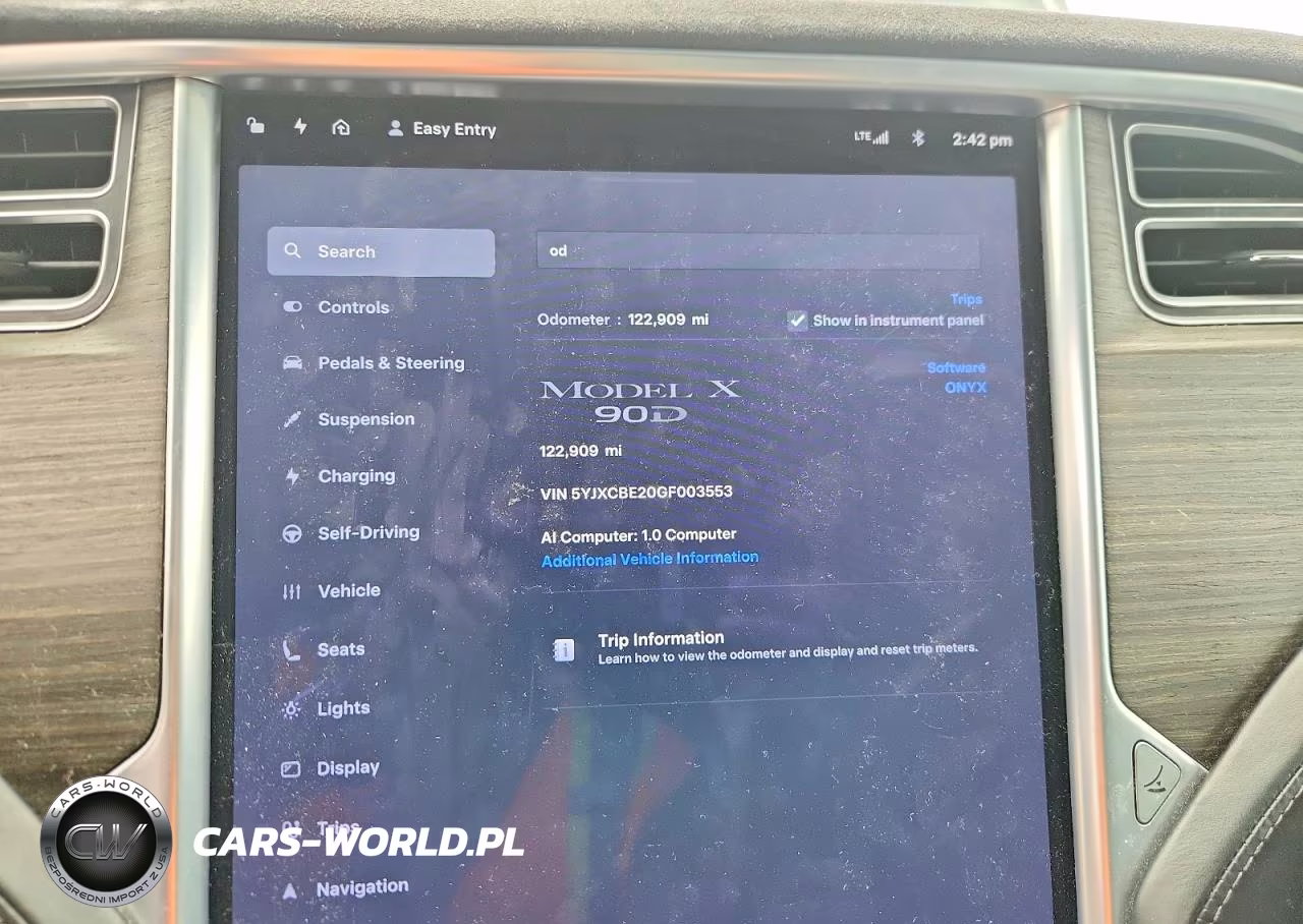 2016 Tesla Model X VIN:5YJXCBE20GF003553 - 9