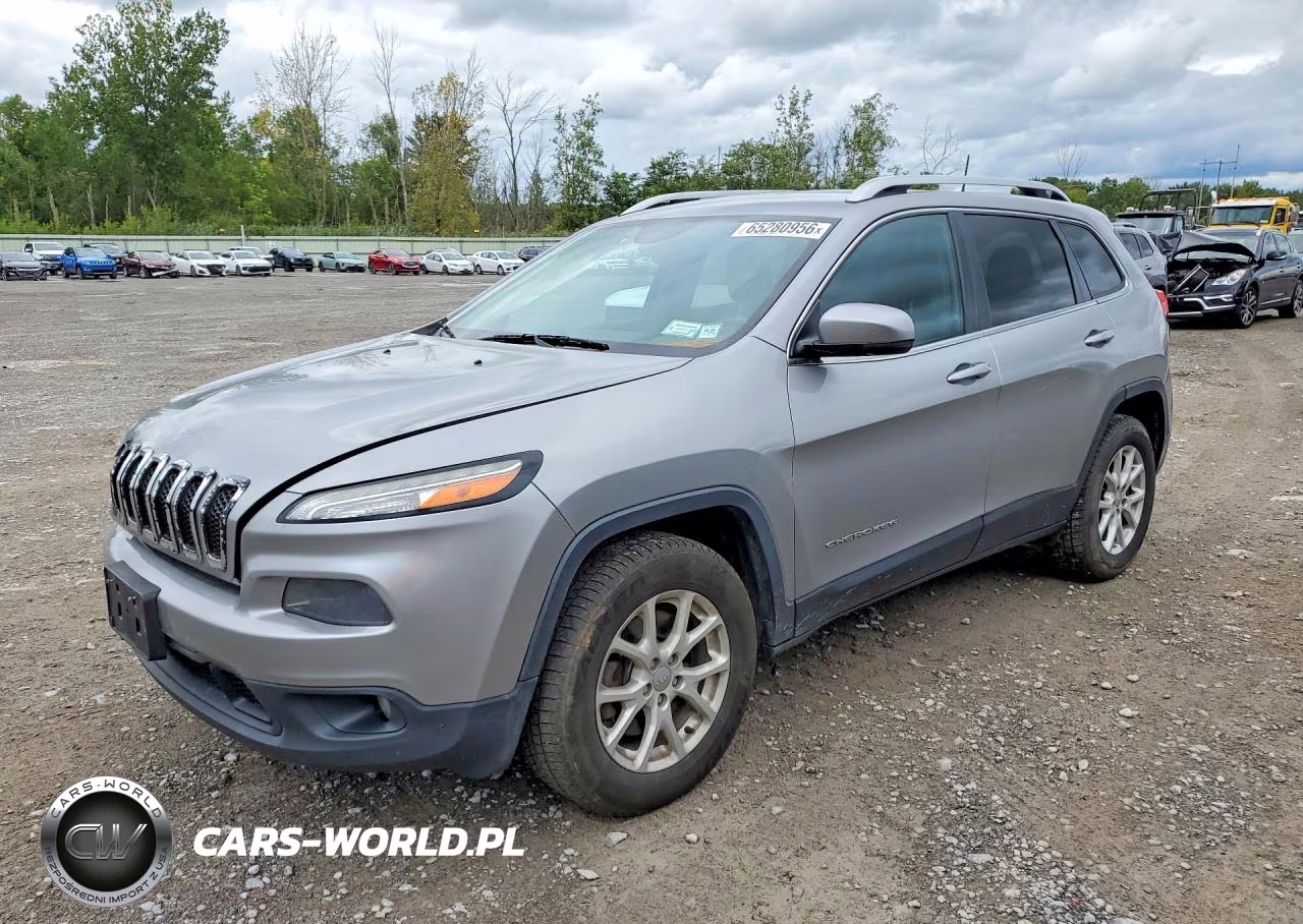 2016 Jeep Cherokee Latitude – zdjęcie 1 z 13