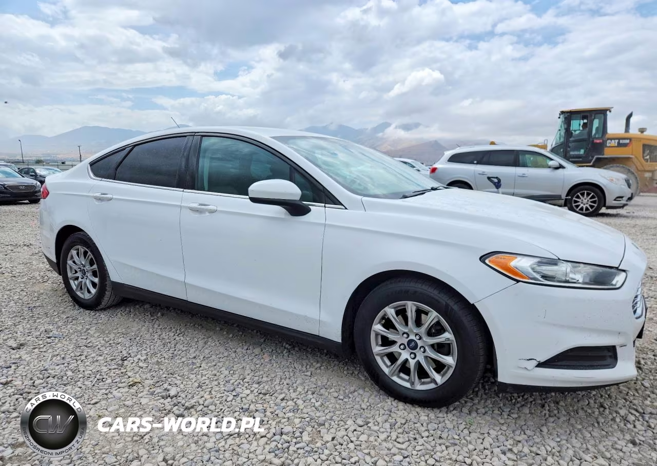 2016 Ford Fusion S VIN:3FA6P0G74GR333357 - 4