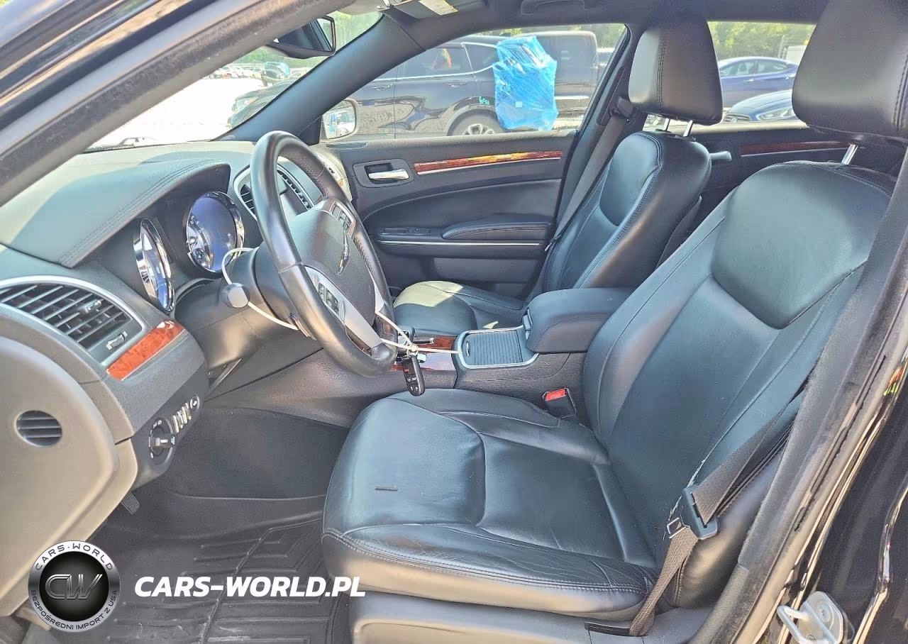 2013 Chrysler 300 VIN:2C3CCAAG8DH723171 - 7