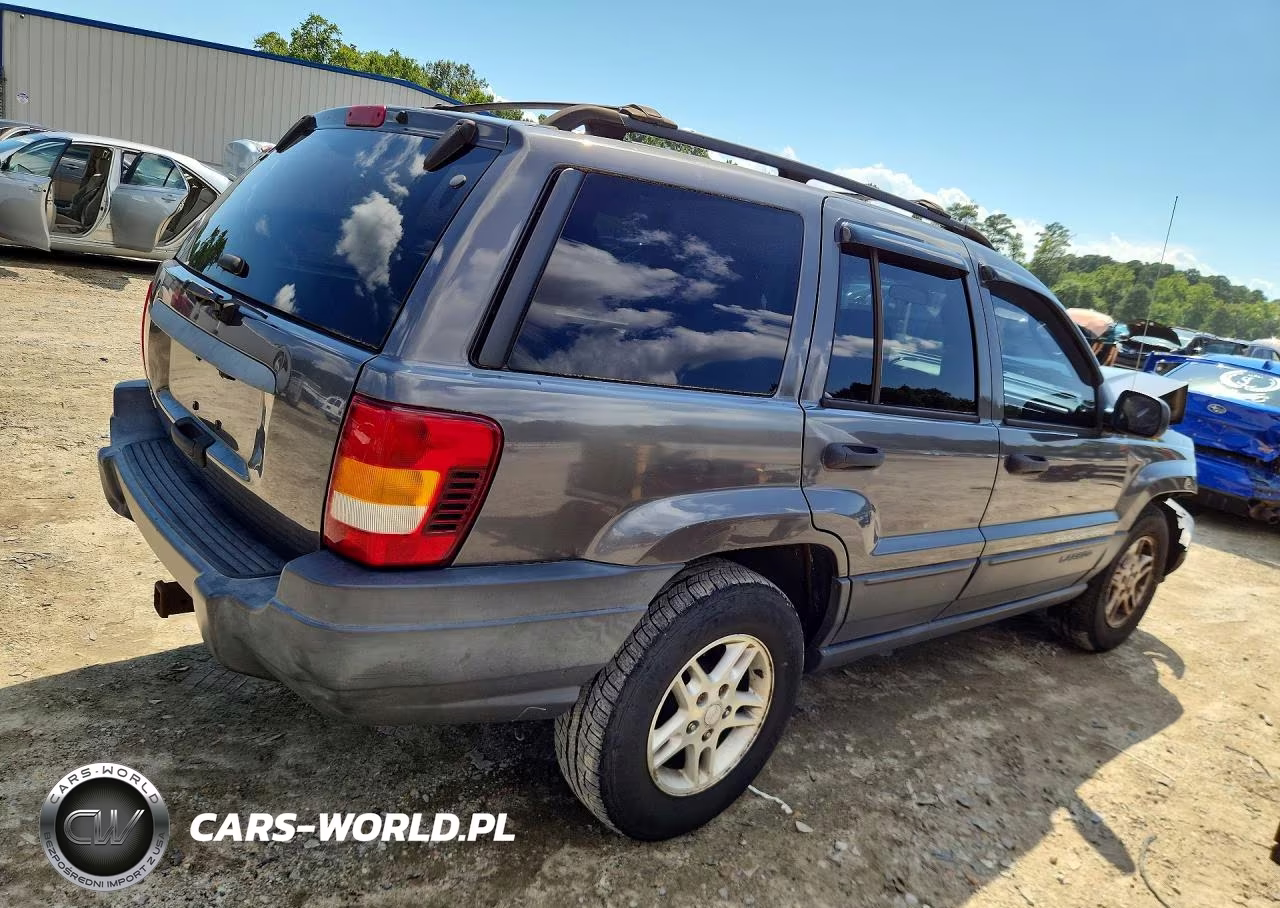 2003 Jeep Grand Cherokee Laredo VIN:1J4GW48S83C615726 - 3