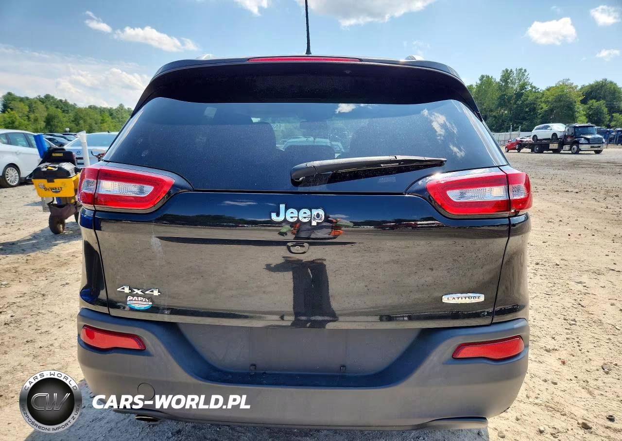 2016 Jeep Cherokee Latitude VIN:1C4PJMCBXGW296734 - 6