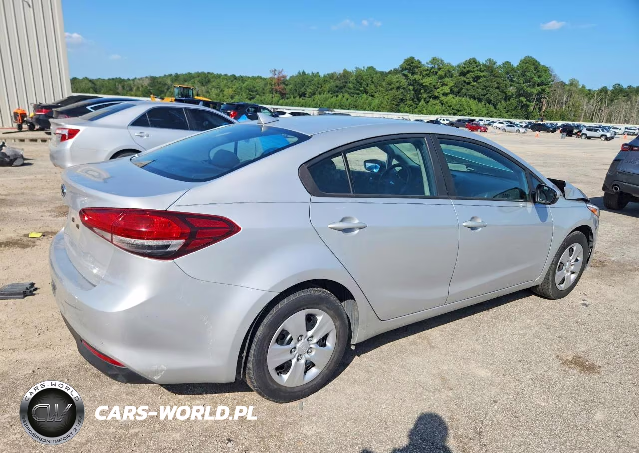 2018 Kia Forte Lx VIN:3KPFK4A74JE232214 - 3