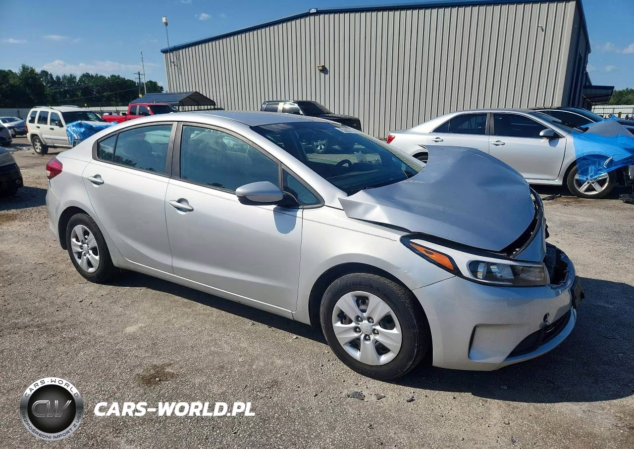 2018 Kia Forte Lx VIN:3KPFK4A74JE232214 - 4