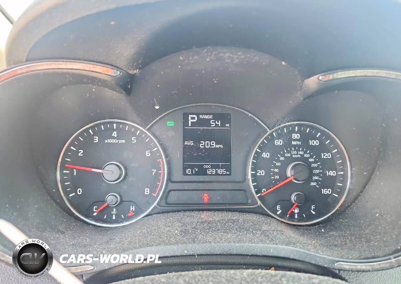 2018 Kia Forte Lx VIN:3KPFK4A74JE232214 - 9
