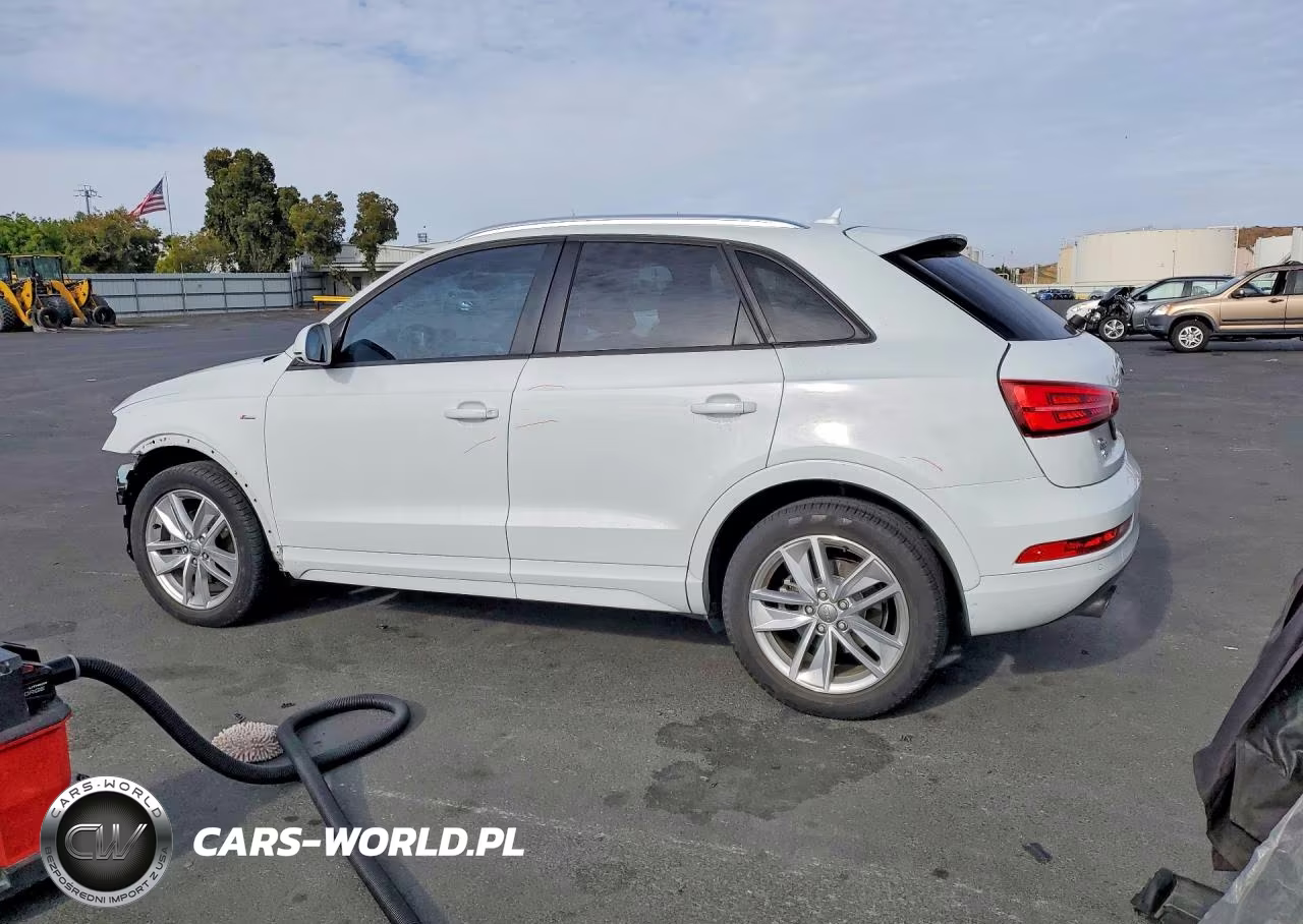 2018 Audi Q3 Premium VIN:WA1BCCFS5JR005616 - 2