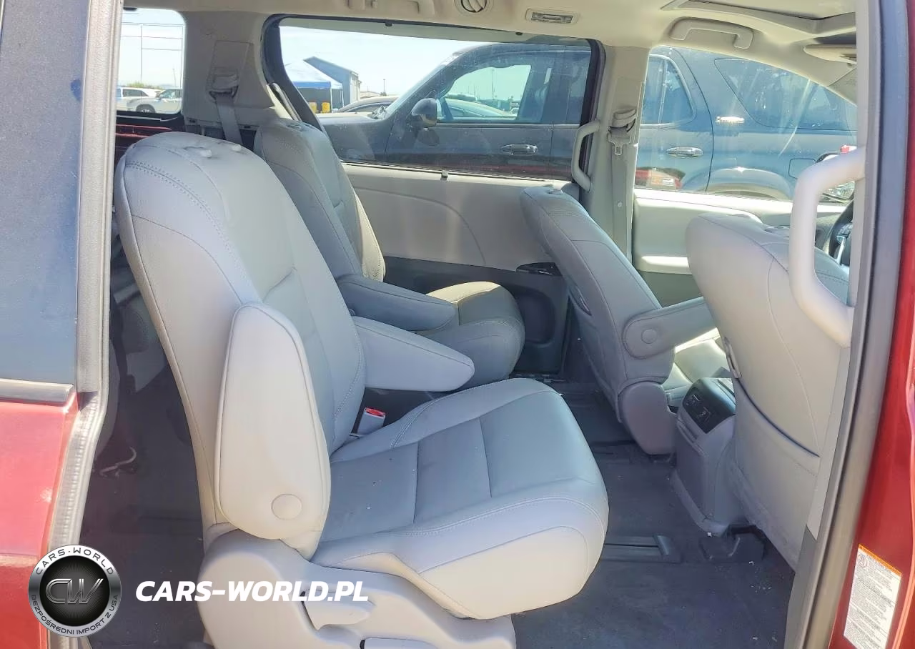2018 Toyota Sienna Xle 7-Passenger VIN:5TDDZ3DC3JS196219 - 10
