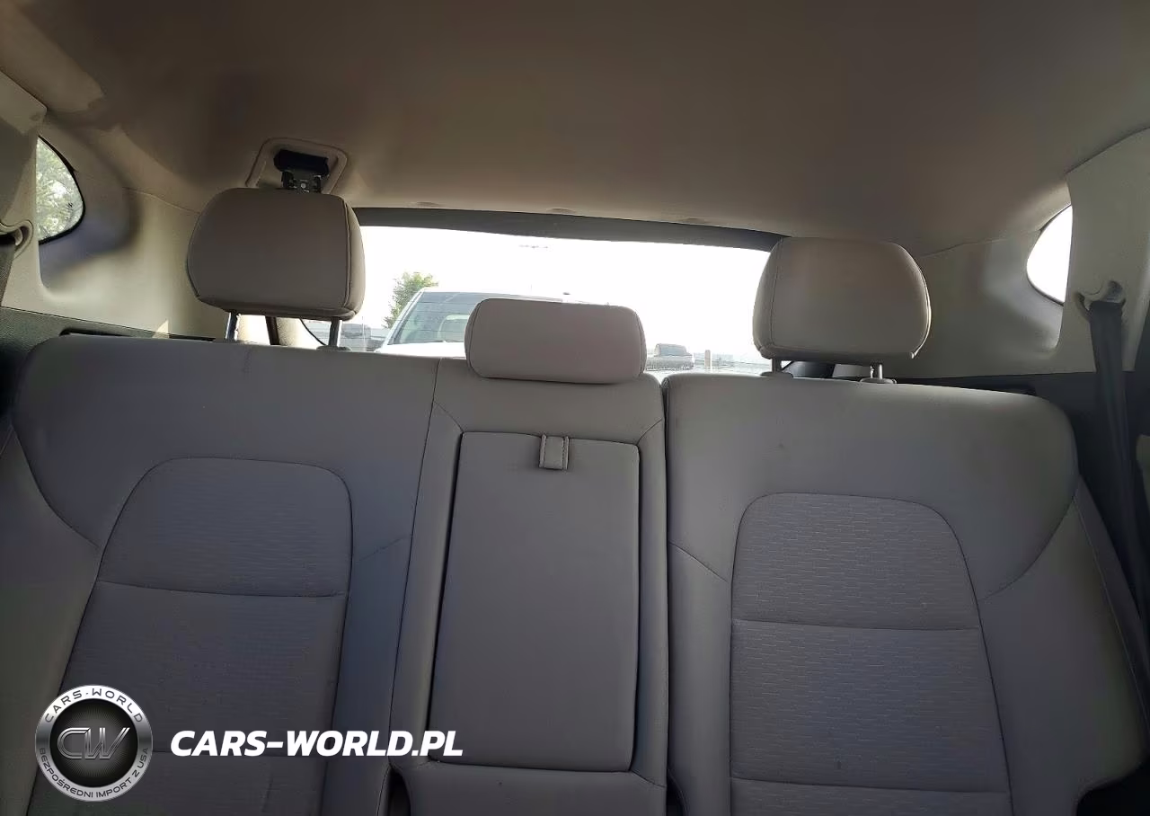 2019 Hyundai Tucson Se VIN:KM8J2CA43KU931858 - 10