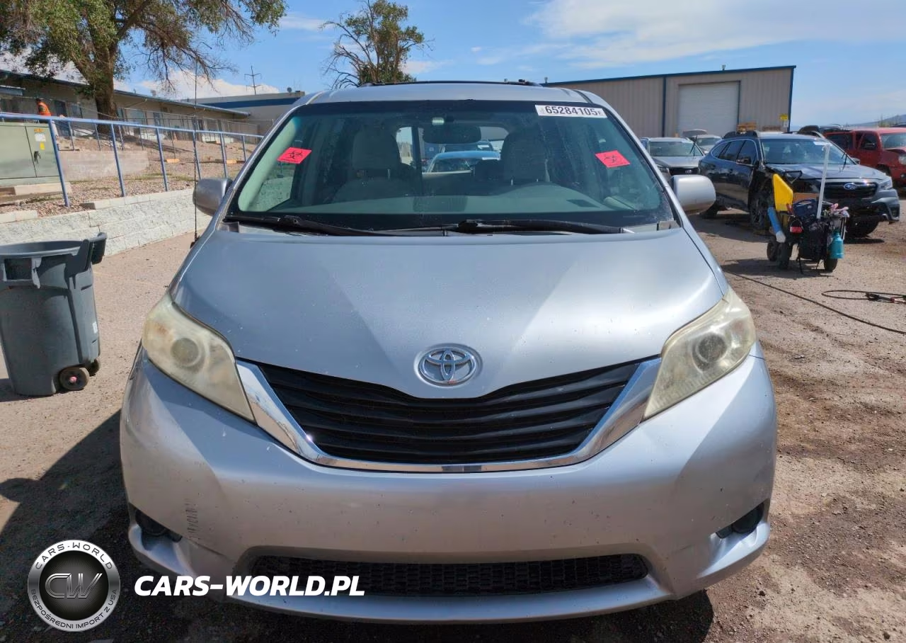 2013 Toyota Sienna Le 8-Passenger VIN:5TDKK3DC6DS289297 - 5