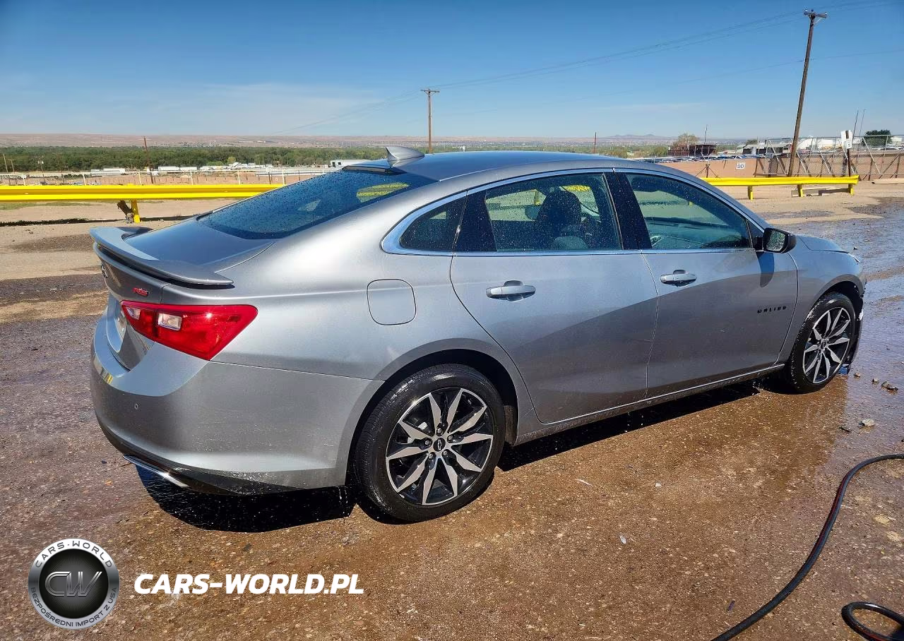 2024 Chevrolet Malibu Rs VIN:1G1ZG5ST3RF113807 - 3