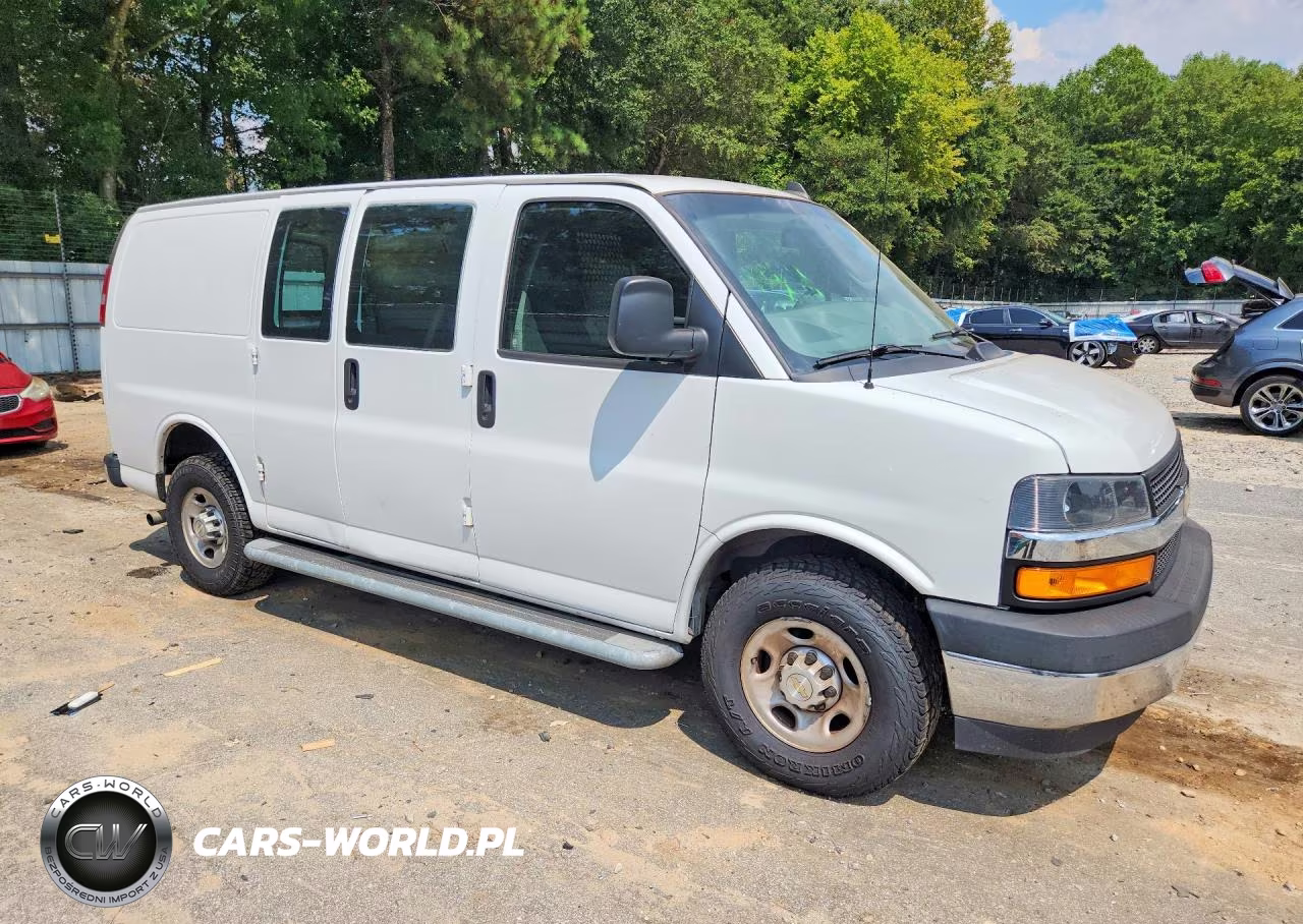 2020 Chevrolet Express G2500 Delivery Van VIN:1GCWGAFG7L1230584 - 4