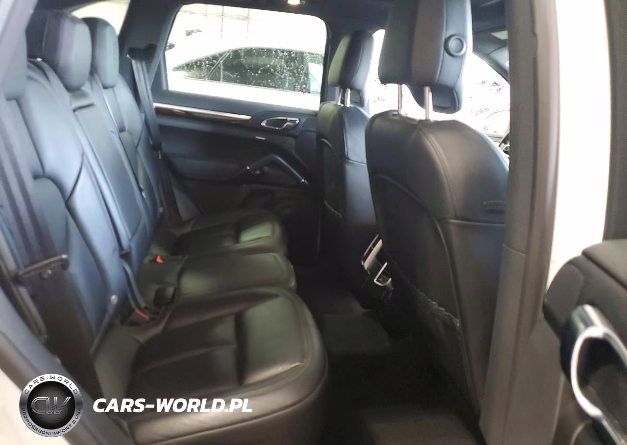2017 Porsche Cayenne Se Hybrid Platinum VIN:WP1AE2A29HLA70641 - 10