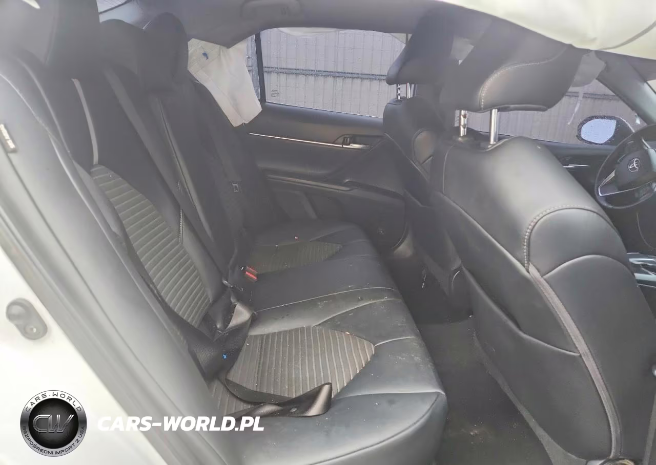 2020 Toyota Camry Se VIN:4T1G11AK9LU874762 - 10