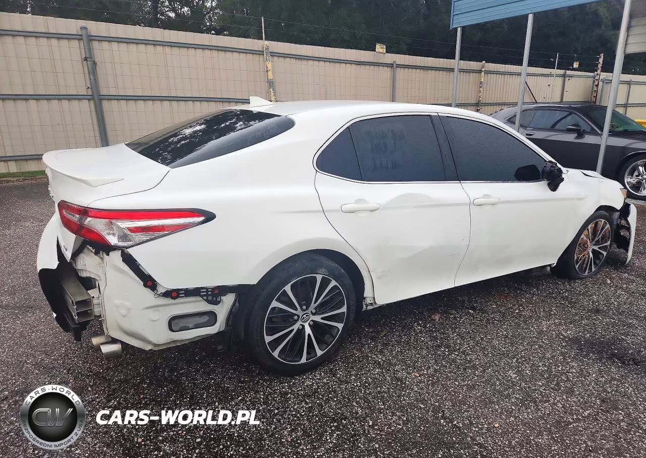 2020 Toyota Camry Se VIN:4T1G11AK9LU874762 - 3