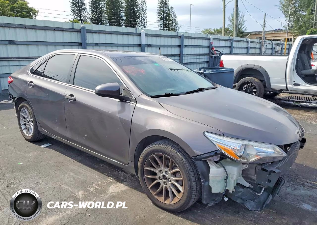 2016 Toyota Camry Le VIN:4T1BF1FK8GU237341 - 4