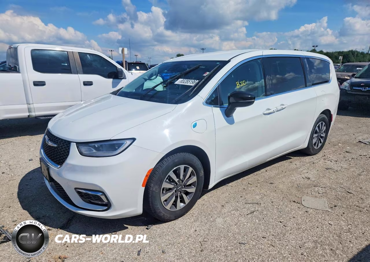 2024 Chrysler Pacifica Hybrid Select VIN:2C4RC1S72RR103907 - 1