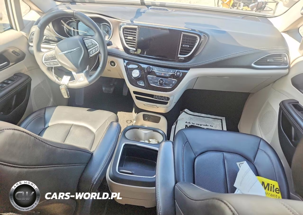 2024 Chrysler Pacifica Hybrid Select VIN:2C4RC1S72RR103907 - 8