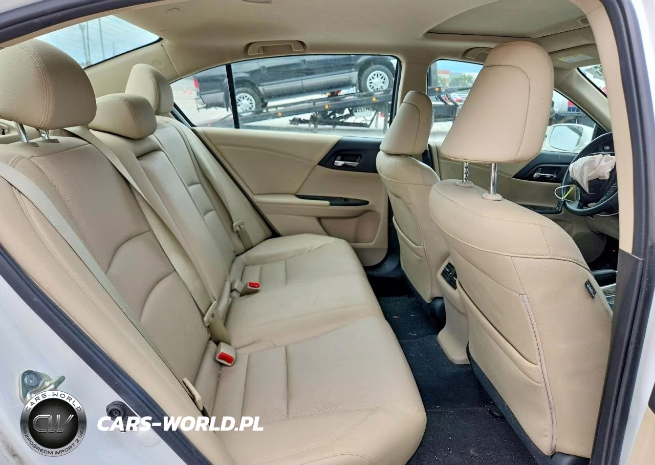 2015 Honda Accord Touring VIN:1HGCR3F95FA028889 - 10
