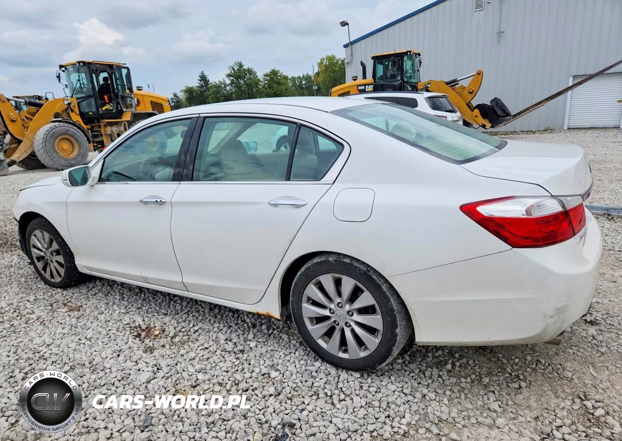 2015 Honda Accord Touring VIN:1HGCR3F95FA028889 - 2