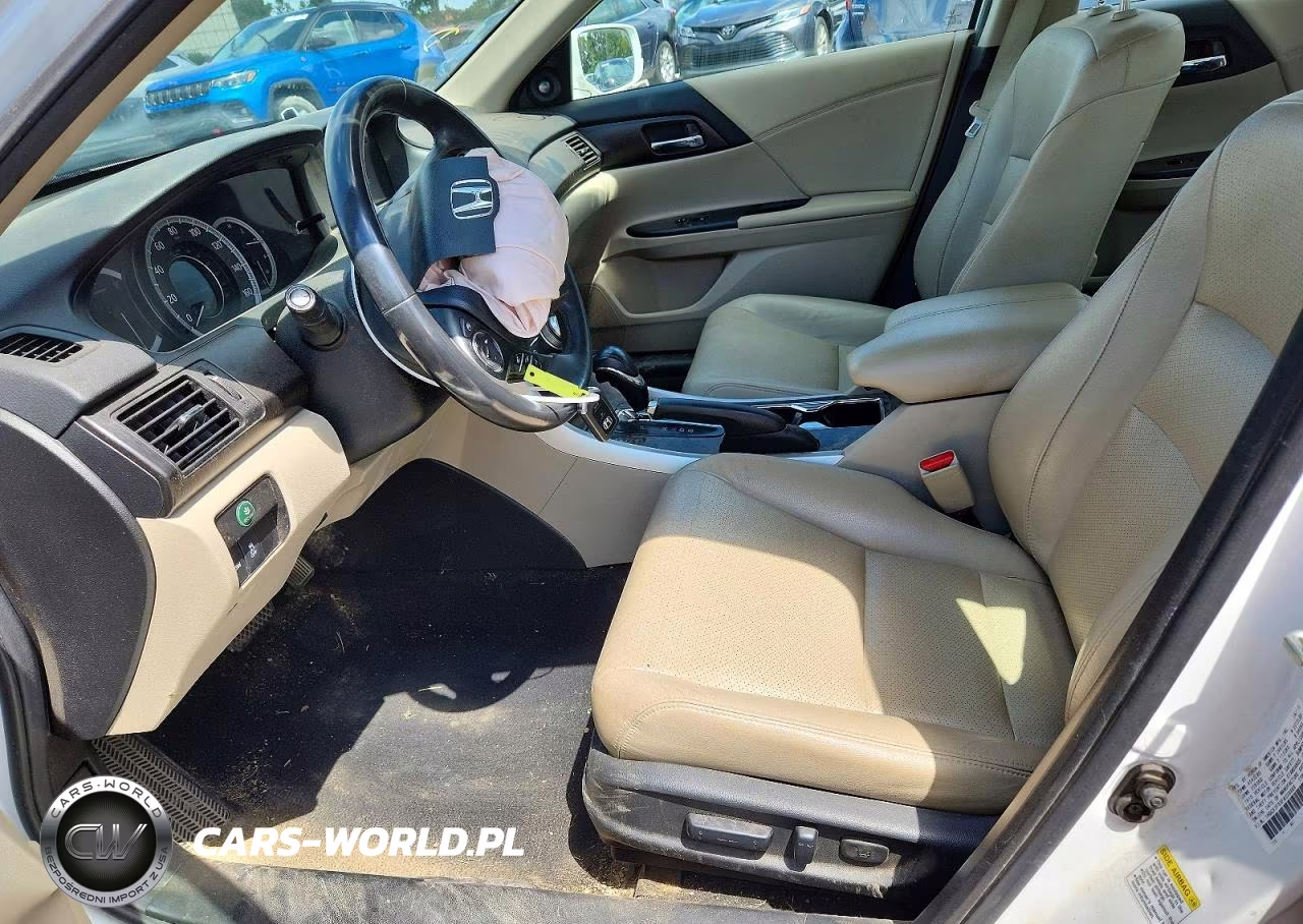 2015 Honda Accord Touring VIN:1HGCR3F95FA028889 - 7