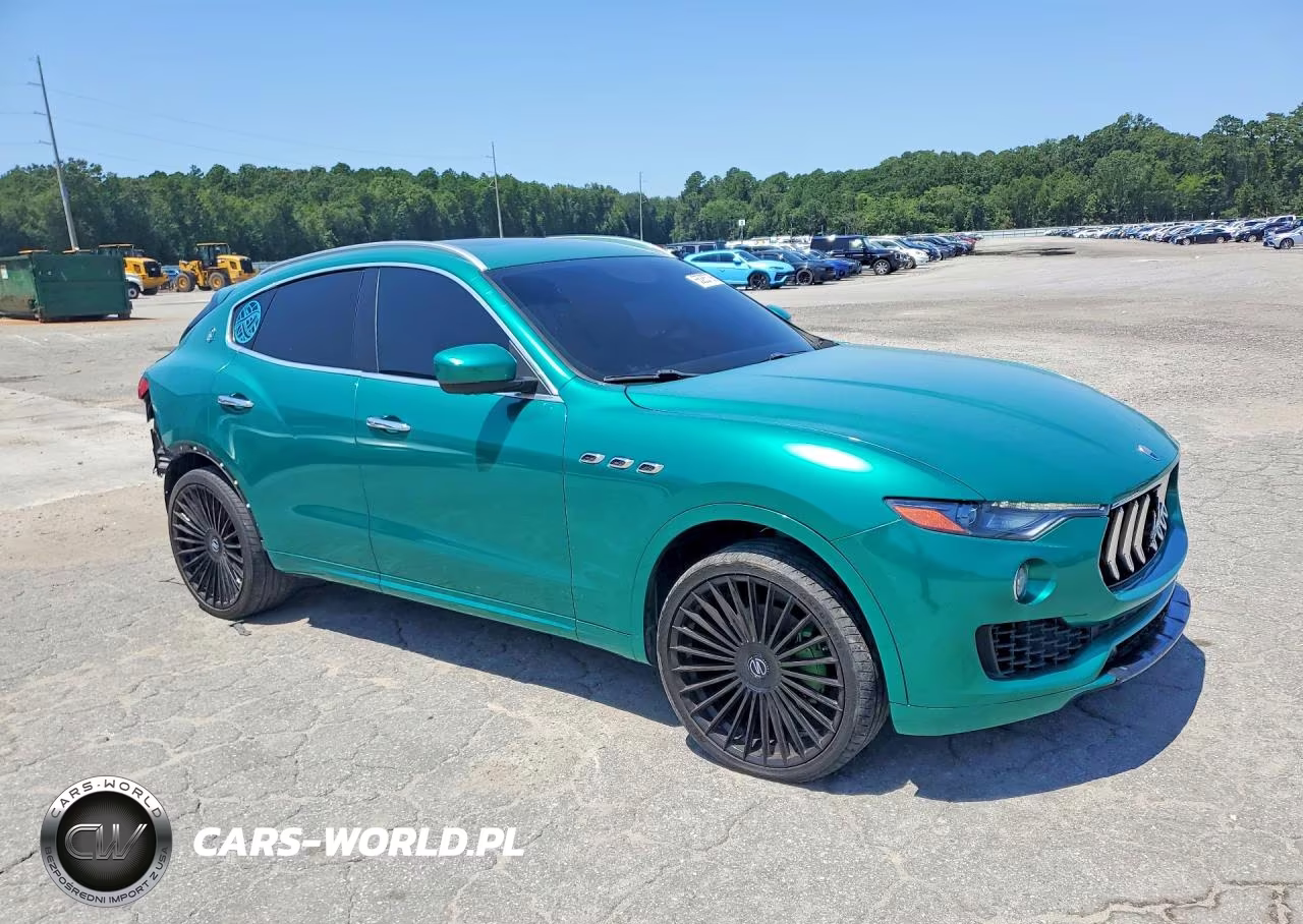 2017 Maserati Levante Luxury VIN:ZN661XUL7HX257825 - 4