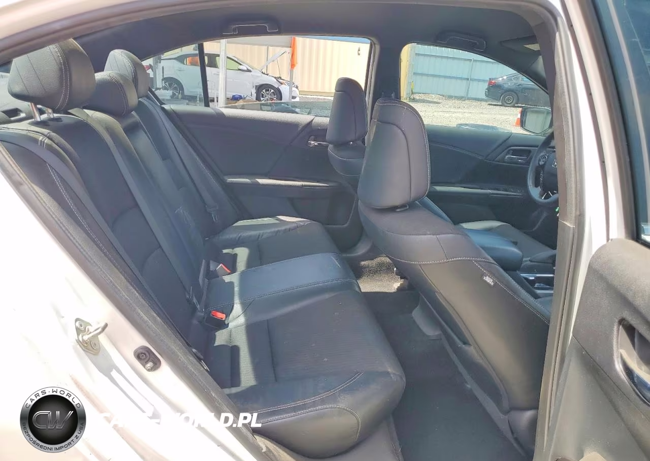 2016 Honda Accord Sport VIN:1HGCR2F50GA128052 - 10
