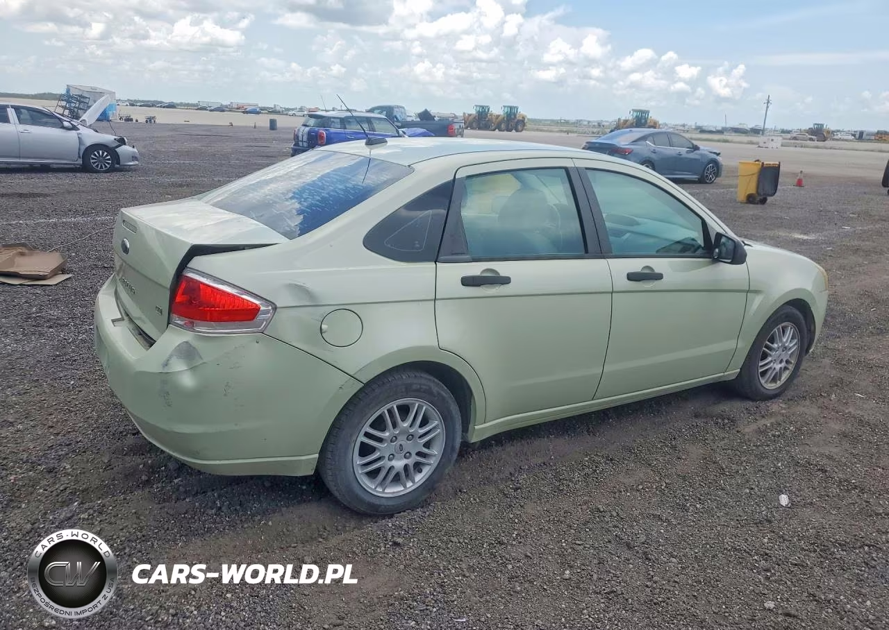 2011 Ford Focus Se VIN:1FAHP3FN4BW133014 - 3