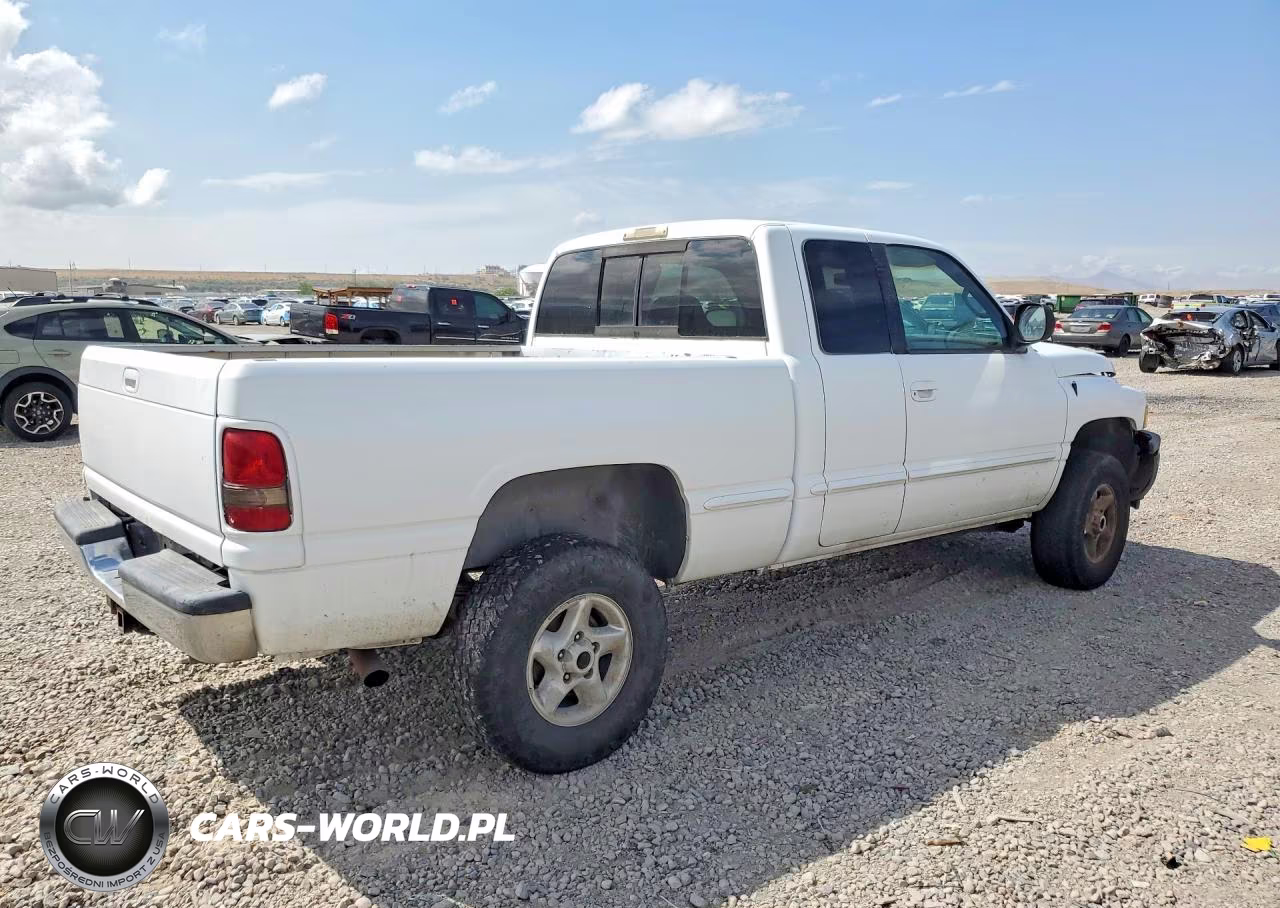 1999 Dodge Ram 1500 VIN:3B7HF13Z4XG100626 - 3