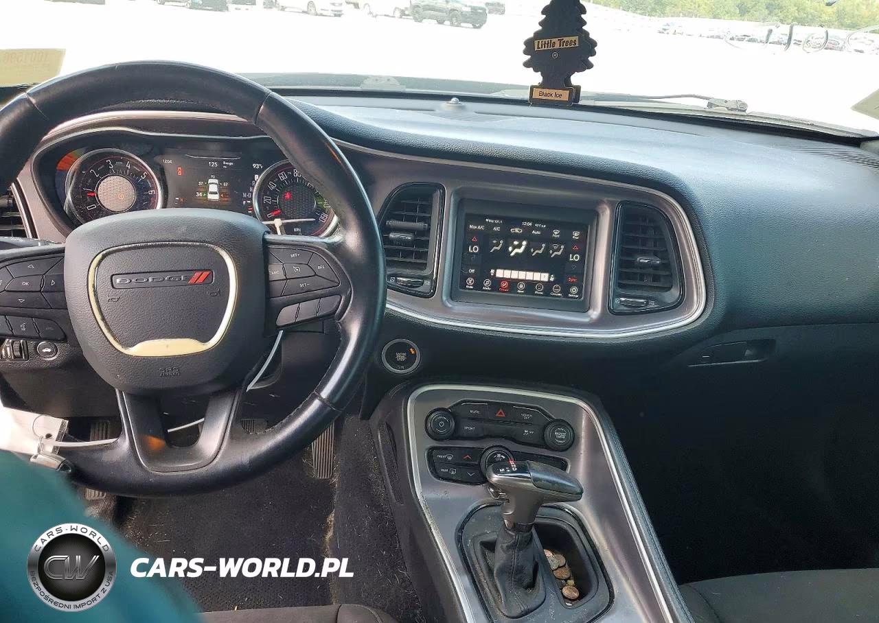 2019 Dodge Challenger Sxt VIN:2C3CDZAG0KH677571 - 8