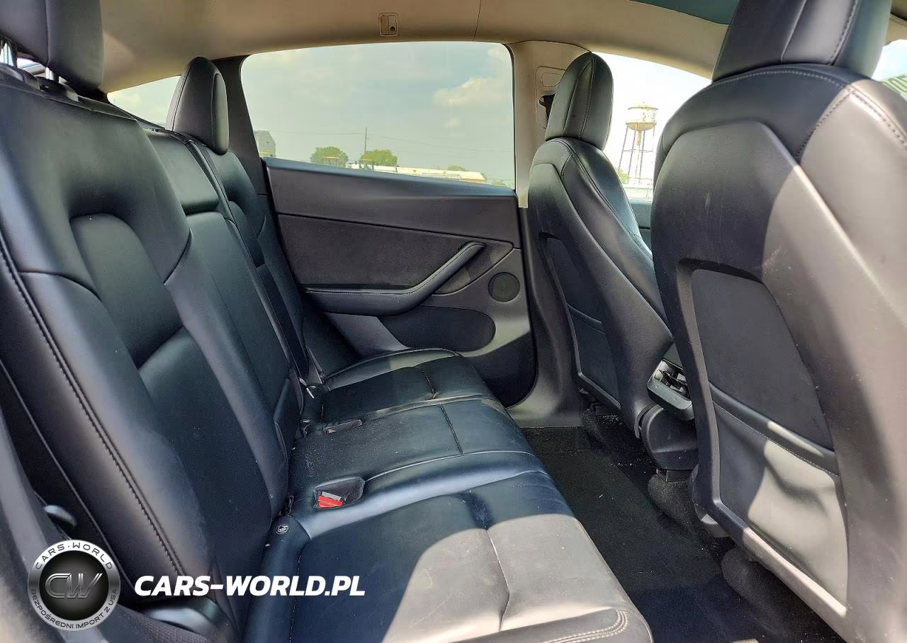 2021 Tesla Model Y VIN:5YJYGDEE6MF064917 - 11