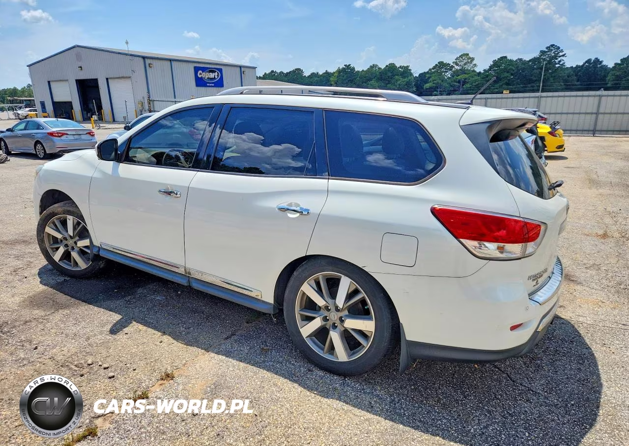 2015 Nissan Pathfinder Platinum VIN:5N1AR2MM1FC611659 - 2