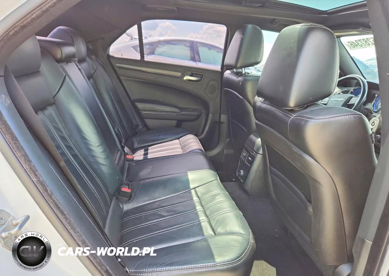 2014 Chrysler 300 S VIN:2C3CCAGG3EH378155 - 10