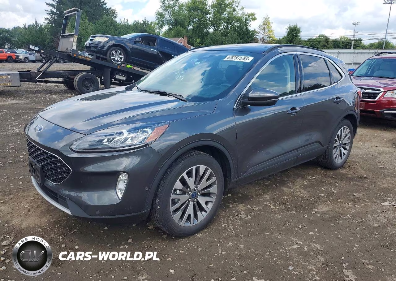 2020 Ford Escape Titanium – zdjęcie 1 z 13
