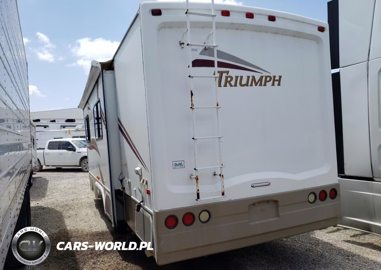 2004 Fleetwood Triumph VIN:4CB1G322244002564 - 3
