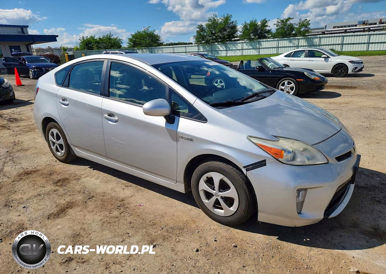 2013 Toyota Prius Two VIN:JTDKN3DUXD5623336 - 4