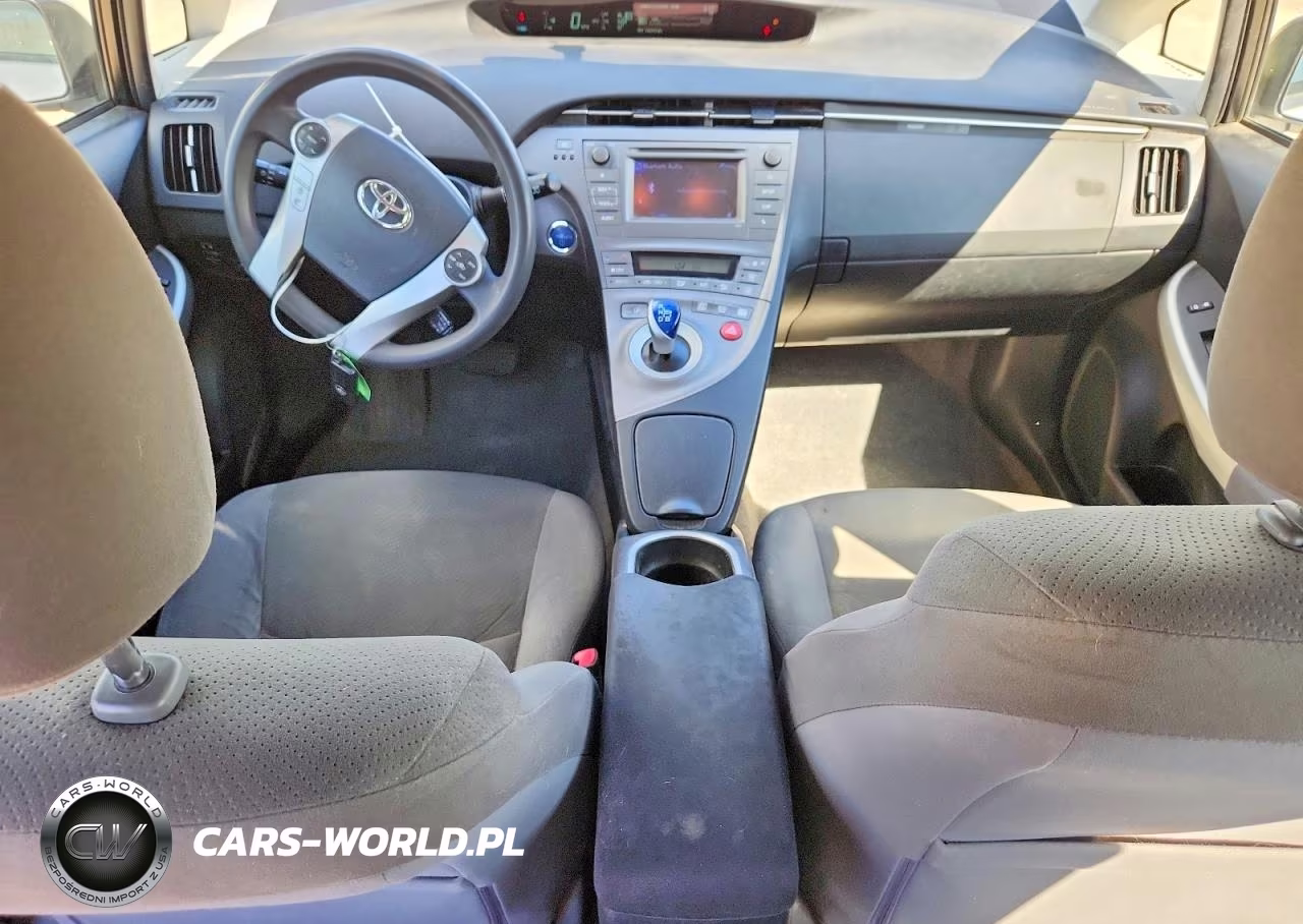 2013 Toyota Prius Two VIN:JTDKN3DUXD5623336 - 8