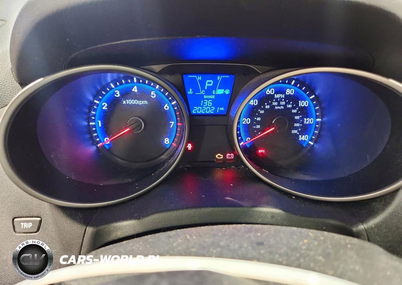 2011 Hyundai Tucson Limited VIN:KM8JU3ACXBU295702 - 9